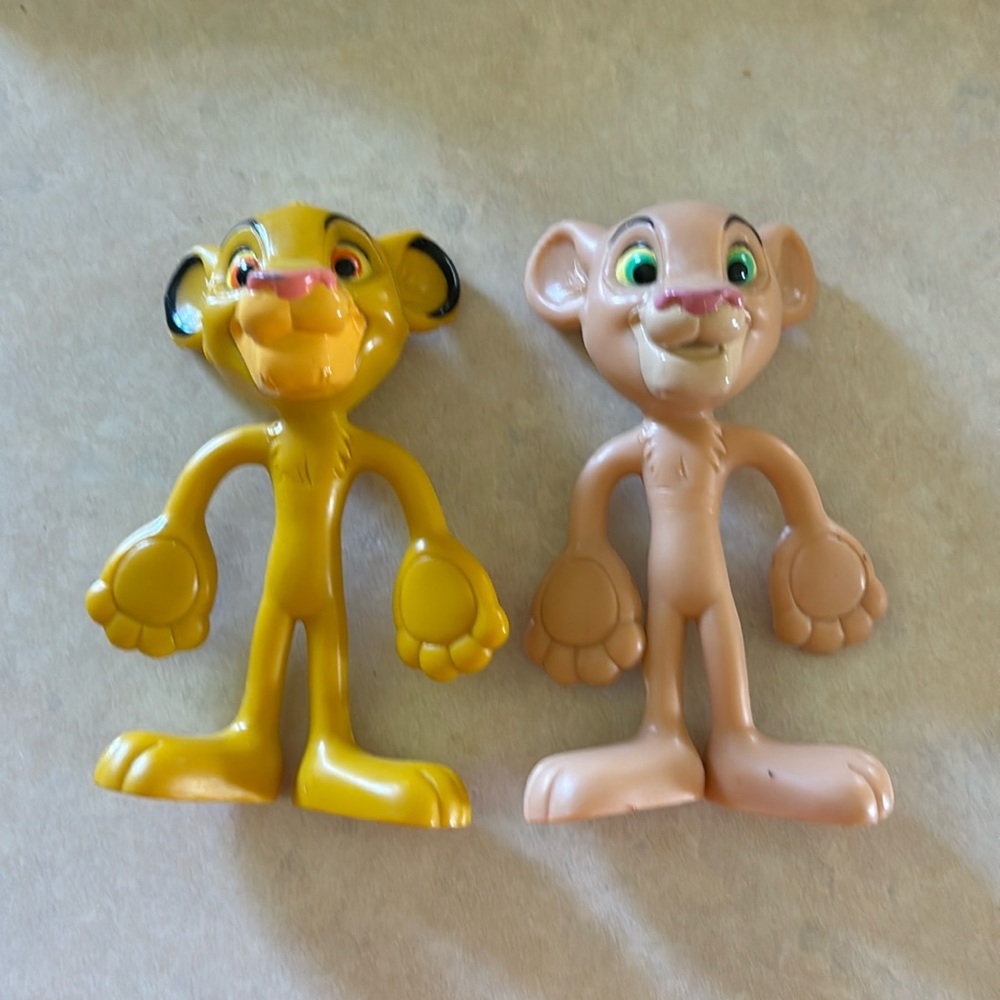 So cute! Original Disney Bendin Friends Simba and Napa So cute!
